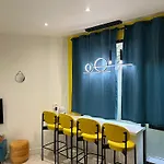 Appartement Moderne A Proximite De Batignolles